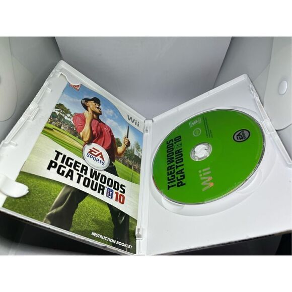 Tiger Woods PGA Tour 10 Nintendo Wii - Picture 2 of 4